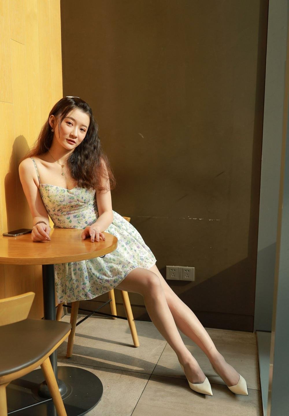 �׶�԰��ʦ�Ժ������ϵ�С��