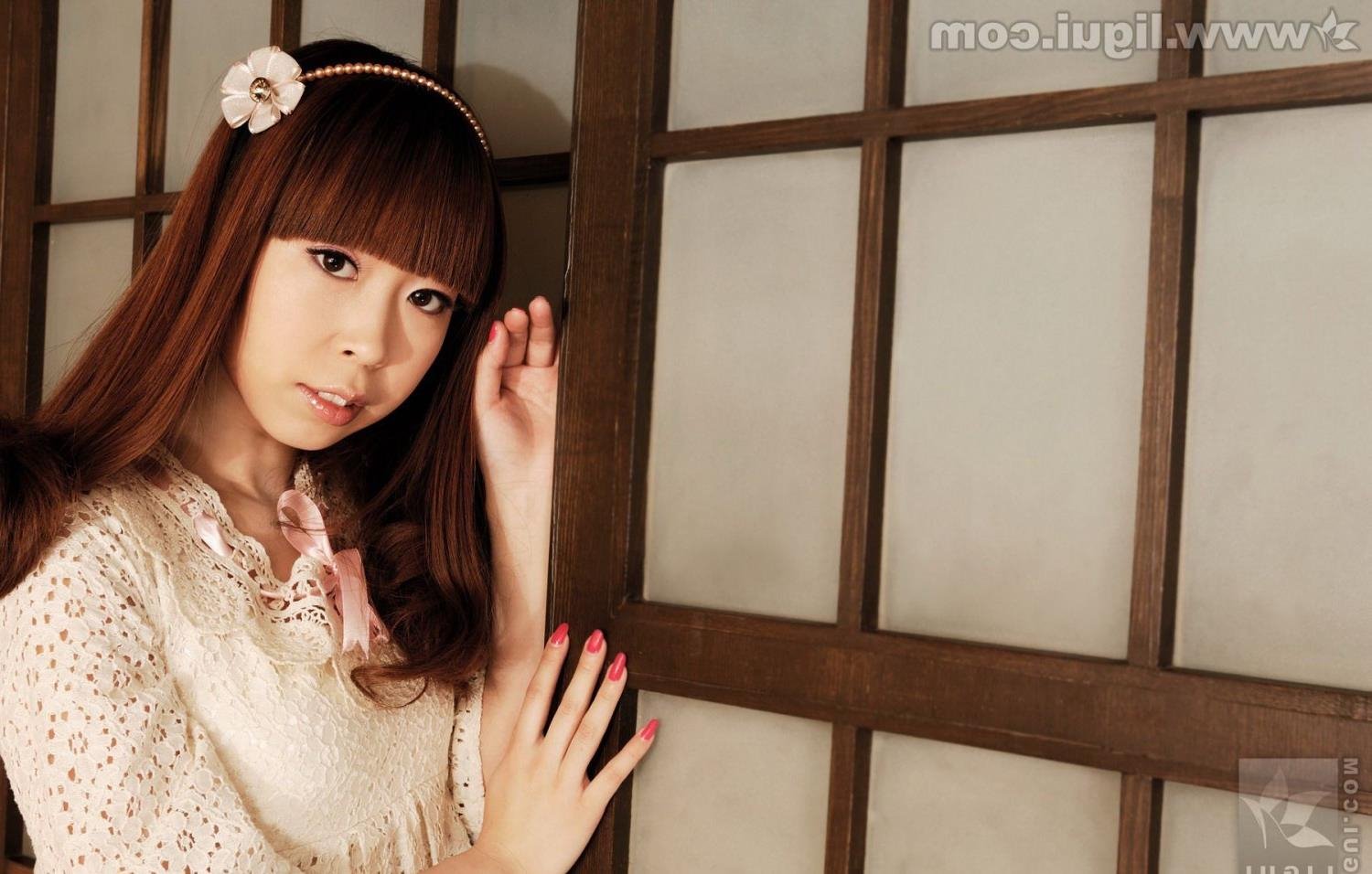 上官婉儿的乳液狂飙的视频